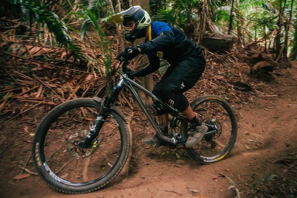 Guide complet sur les compléments alimentaires pour l'endurance en musculation